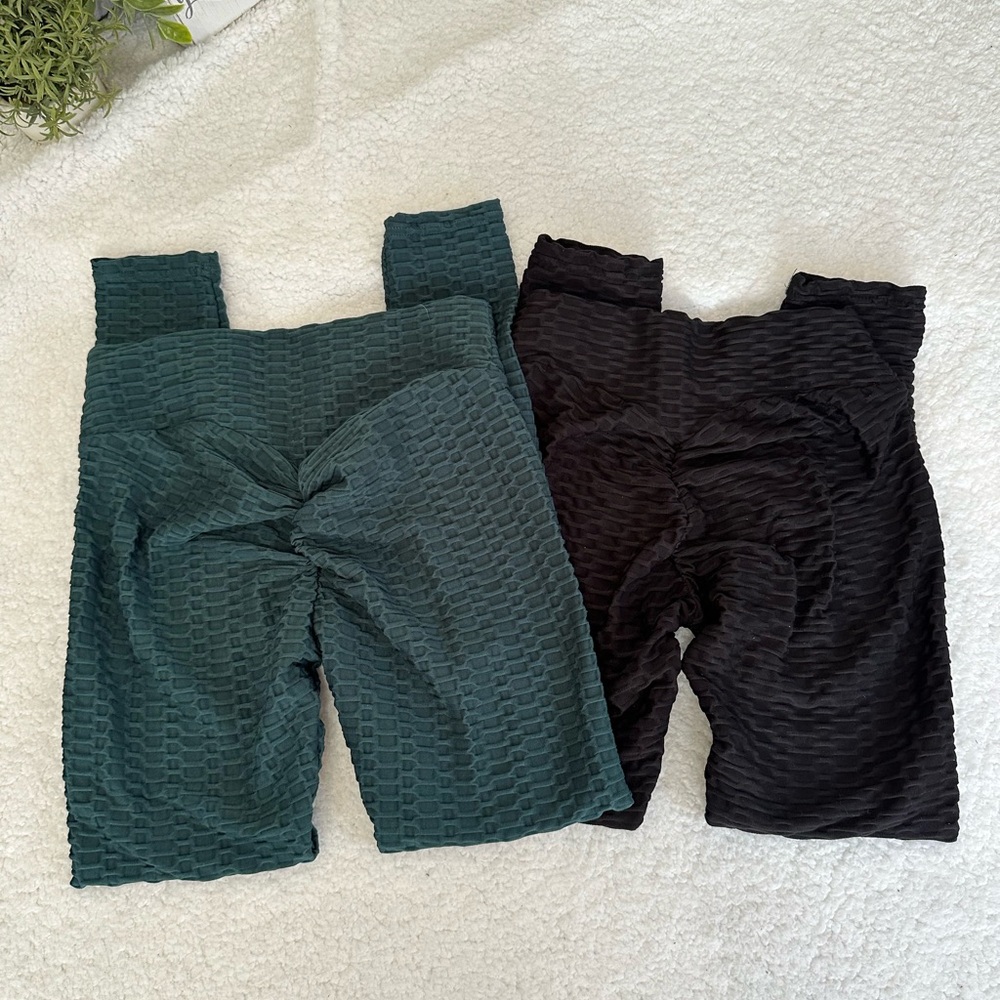 Ruched scrunch butt leggings - 2 pair. Women’s size small.